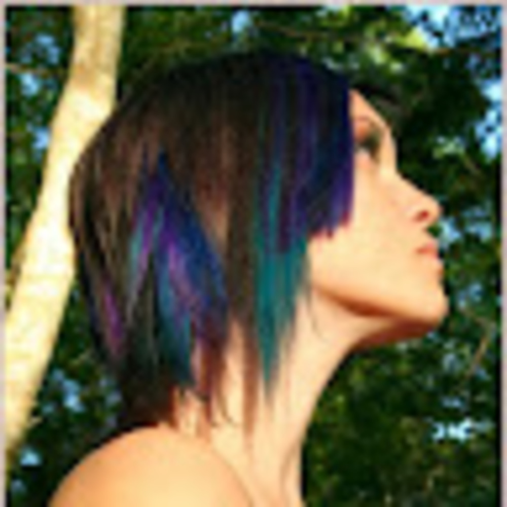 Meet your Posher, Ayla